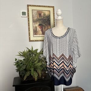 Women’s Lavish Short Sleeve Blouse Size M